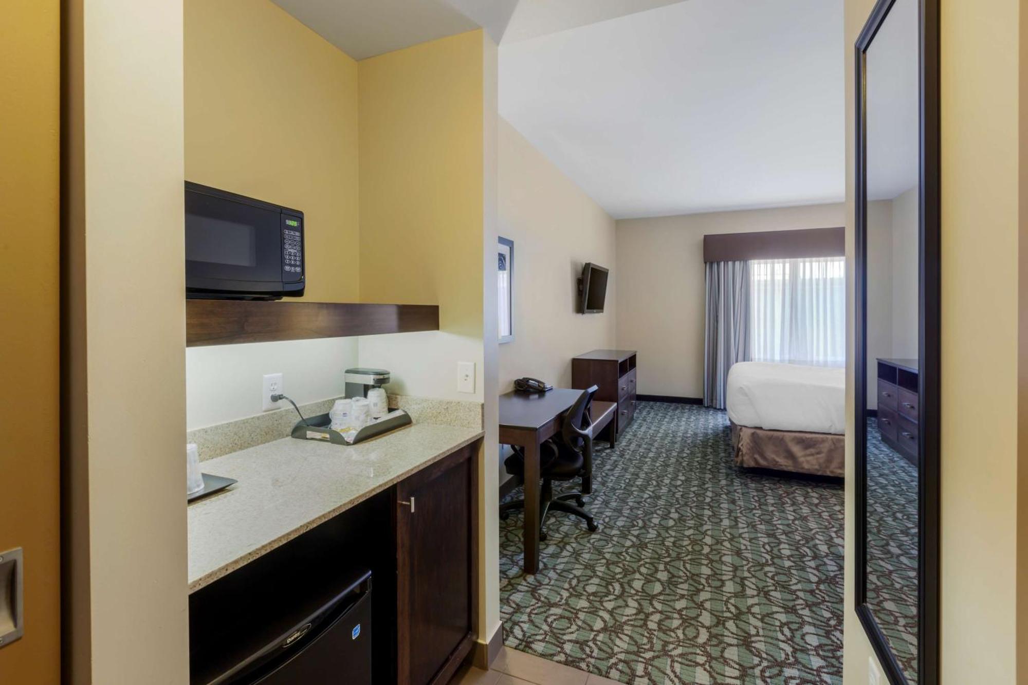Best Western Plus Walkerton Hotel & Conference Centre Exterior foto