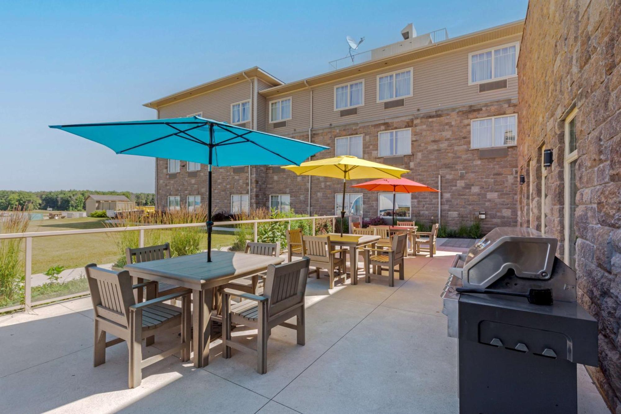 Best Western Plus Walkerton Hotel & Conference Centre Exterior foto